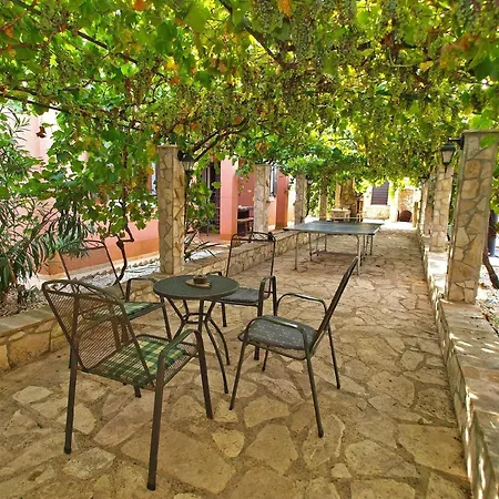 Mit Privatpool Fuer 16 Personen Ca 245 Qm In Pula-fondole, Istrien Istrische Riviera Hébergement de vacances *