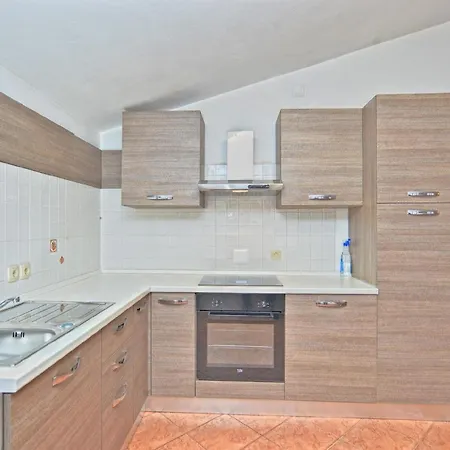 Hébergement de vacances Mit Privatpool Fuer 16 Personen Ca 245 Qm In Pula-fondole, Istrien Istrische Riviera Štinjan