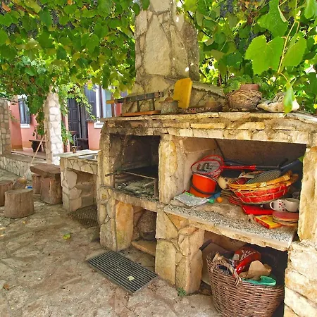 Mit Privatpool Fuer 16 Personen Ca 245 Qm In Pula-fondole, Istrien Istrische Riviera *